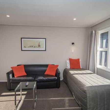 Cedar Lodge Motel Тимару Экстерьер фото